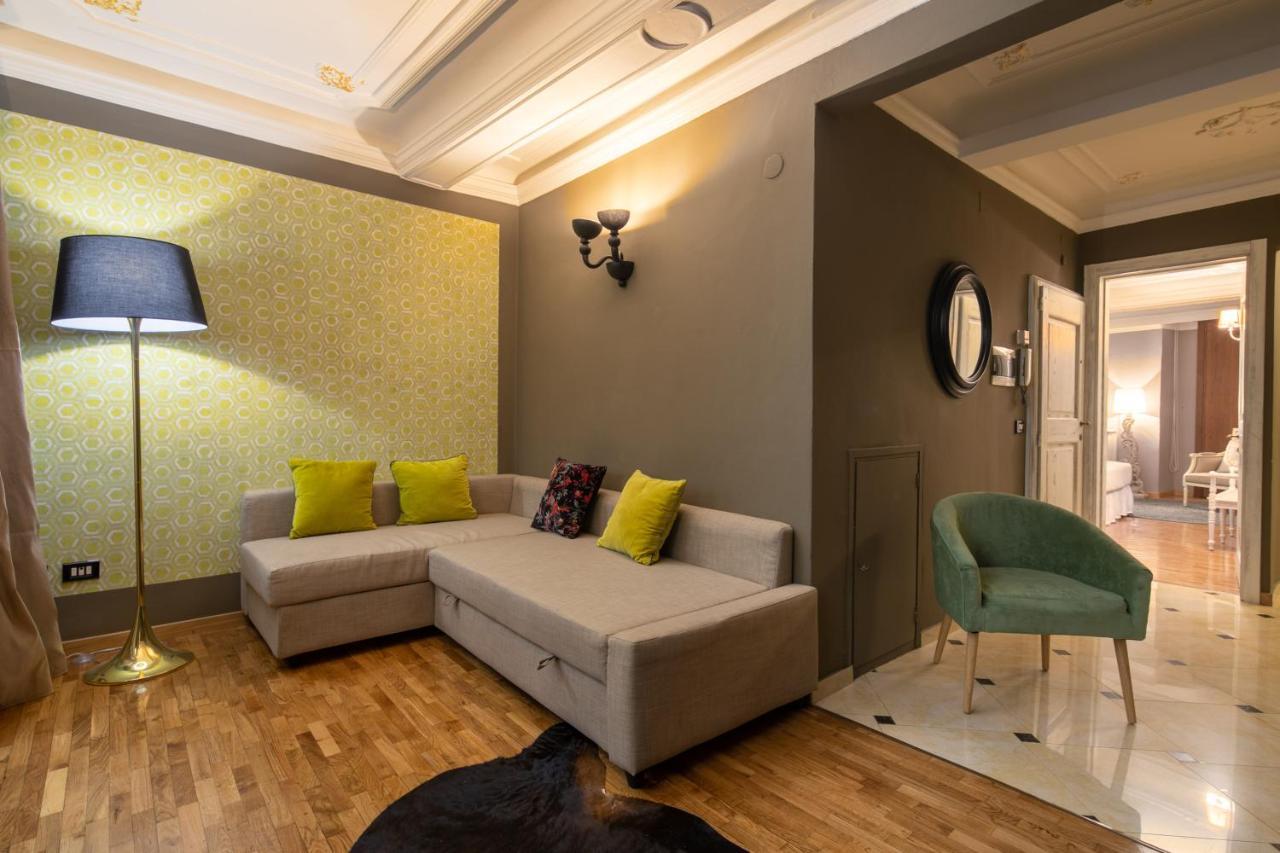 Uffizi Romantic Flat *